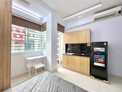 Cho thuê studio full nt- ban công - khu vực thích quảng đức