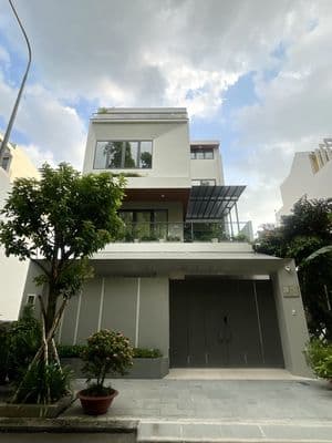 Cho thuê căn villa 10x20m 1 Trệt, 3 lầu- Gía 35tr/tháng