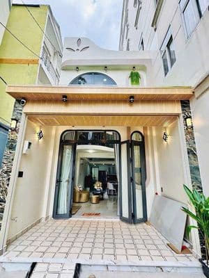 Cho thuê nhà hẻm xe tải thông 1/ đường số 30 p6 3pn 3wc full nt