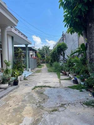 NHÀ SAU LƯNG BECAMEX - ngang 5,8 - kdc full thổ cư - chỉ 3t