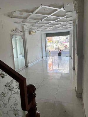 Nhà mặt tiền cho thuê, kinh doanh và ở phù hợp tại Tân Bình