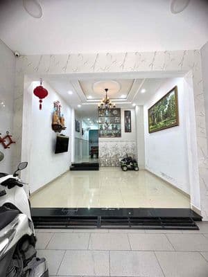 Nhà hẻm 520 Quốc Lộ 13 gần Vạn Phúc 1tr2l 4PN 3WC giá 17tr/th ful nt