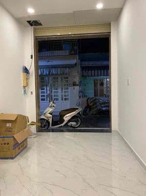 Cho thuê nhà nguyên căn Đường Nguyễn Đình Chiểu . P5. Quận 3