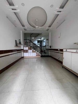 Cho thuê nhà đường Làng Tăng Phú 1tr2l 5PN 3WC giá 15tr đường ô tô tai