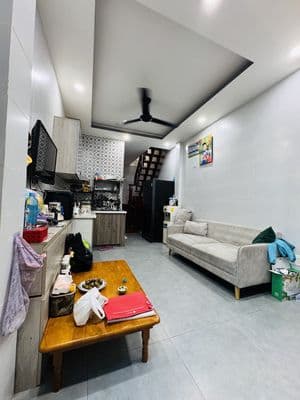 Nhà đẹp cmt8 q.10- tuyến metro 2- hẻm 3m5, đất nở hậu- full nội thất