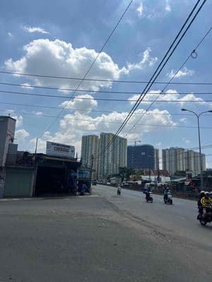 Mặt bằng và nhà cấp 4 mặt tiền quốc lộ 1k có cho thuê lẻ