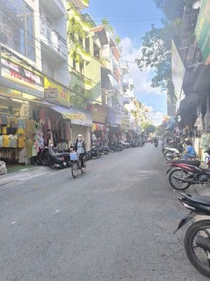 Cho thuê nhà mt đường tân xuân, ngay chợ tân bình. 6m, 5 tầng