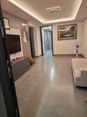 Cho thuê tập thể Thịnh Hào 1 Đống Đa 70m2 tầng 1 ô tô đỗ cửa giá 10tr