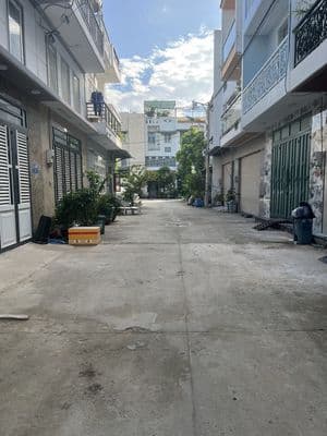 Nhà kiên cố TL47 - dọn vào ở ngay