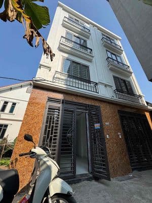 cho thuê nhà mới 4 tầng an thắng biên giang Hà Đông giad 5.5 tr/1 thag