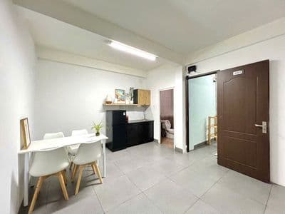 Căn hộ 2pn- ban công siêu rộng ngay nguyễn thái sơn- đh iuh