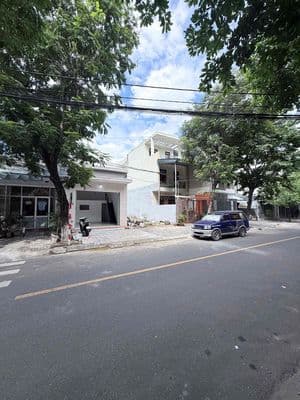 Cần tiền trả bank bán gấp lô đất siêu đẹp sát cầu rồng, 94m2
