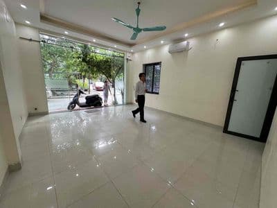 Cho thuê MBKD - Văn Phòng giá rẻ, ô tô đỗ cửa tại Vạn Phúc