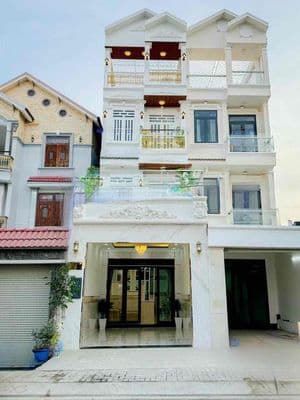 A Cữu nhà bán căn nhà 4 tầng mặt tiền kinh doanh giá 9.8 tỷ