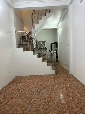 Cho thuê nhà phố hạ đình, 35m2, 4t, ô tô tránh, kinh doanh tốt. 12 tr