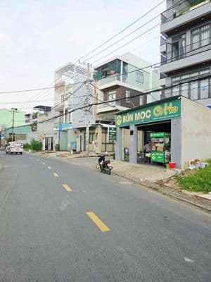 Chỉ 3.85 Tỷ - 68m2 Thổ - Ngang 4.9m - Đường ô tô thông - Đường 1