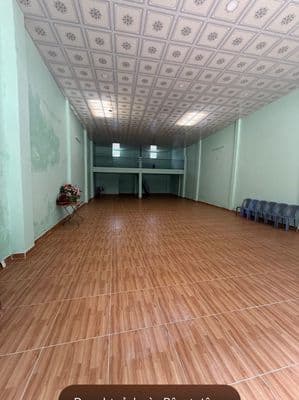Cho thuê kho,xưởng 10x25m+gác lửng y hình, đ lê trọng tấn