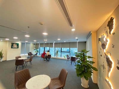 Cho thuê VP 234m2 Phan Đình Phùng full fitout nội thất, sát bên Q1