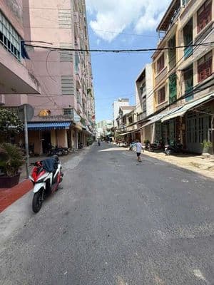 Bán căn hộ tầng trệt chung cư Cây Mai đg Tân Thành p.Minh Phụng q.11