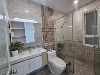 Cho Thuê nhà như hình Sang xịn mịn 9x7 2 lầu, st đường Điện Biên Phủ