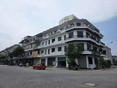 Cho thuê nhà 2 mặt tiền đô thị đông phát - gần aeon mall, view hồ sen