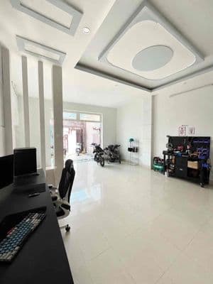 MT Đường 10 Linh Xuân 5x16, 2 tầng, đang thuê 9tr/th, chỉ 6.7 tỷ