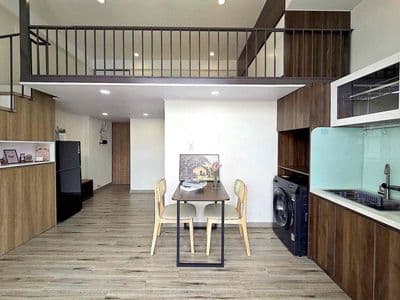 Cho Thuê Căn Hộ Dịch Vụ Ban Công Ngay Luỹ Bán Bích Gần Đầm Sen