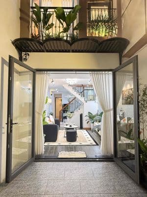 Nhà đẹp full nội thất kiệt oto Hùng Vương