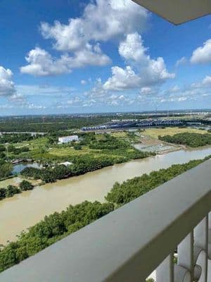 Bán căn hộ 2 phòng ngủ, view thoáng mát, 2 tỷ 7