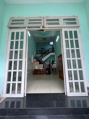 Cho thuê nhà Đường Man Thiện 3PN 2WC sát chợ giá 9tr/th