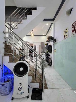 Nguyên Căn 2Phòng hẻm Trần Xuân Soạn P.Tân Hưng - Quận 7