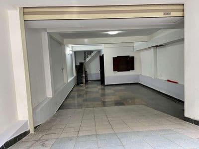 Bán nhà MT chính Bàu cát 6 p14 tb dt : 8x18m 2 lầu ST, nhà còn cứng