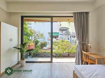 Trống sẵn căn studio ban công ngay Lottemart Quận 7