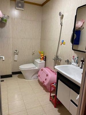 Chính chủ cho thuê nhà 3 tầng ngõ 21 Quan Nhân, 3 ngủ, 1 vệ sinh 8tr