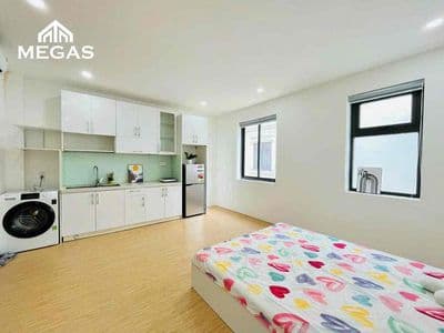 Studio 35m2 cửa sổ siêu thoáng ngay vòng xoay dân chủ trung tâm quận 3
