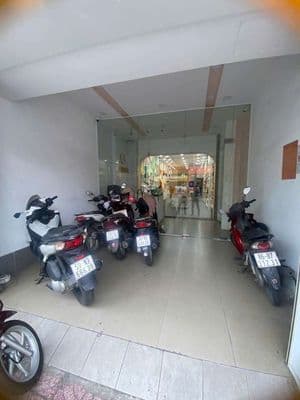 Mặt tiền khu thời trang lê văn sỹ phú nhuận