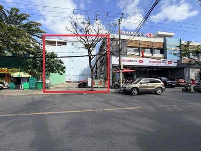 Cho thuê lô đất mặt tiền Nguyễn Thị Minh Khai , ngang 10m , 170m2