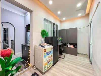 ngay Bảy Hiền kế bên VAA, VHU, BKU,…