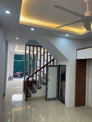 Cho nhà 2 tầng xây mới 2 ngủ đẹp, định công hạ
