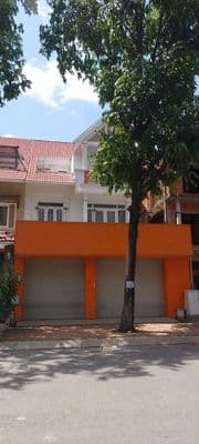 Nhà 3 lầu. 8x18. hẻm 10m. phan văn trị p5 gv