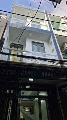 Nhà Mới, 4 Phòng Ngủ, Diện tích lớn 39m2, gần chợ Vạn Nguyên