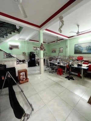 Chủ nhà cho thuê nhà DT 8x10