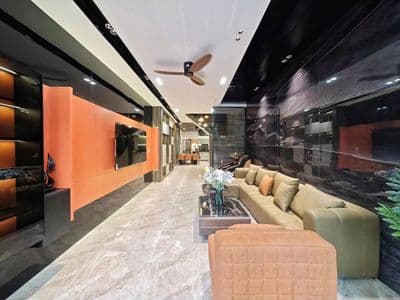 Gần 100m2 nhà 2 tầng mới mt đường 5m hà huy tập