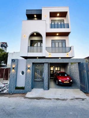 chính chủ bán nhà xây mới khu 8 phú hoà ngang 7m đường nhựa