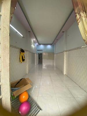 Cho thuê nhà 3 tầng 3PN, 3WC - HXH thông - Đường 385, Lê Văn Việt, Q.9