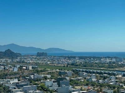 Bán căn 2pn tầng cao cc fpt plaza 2