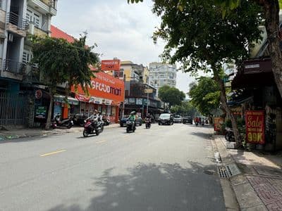 Biệt thự trương vĩnh ký - mt ( ngang 8m - 5 tầng rất đẹp thang máy )