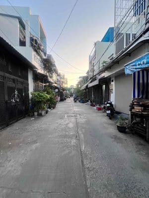 Rẻ quá rẻ 2.5t-4x7m-1 lầu - 1pn - hxh thông lê văn quoi-bình trị đông