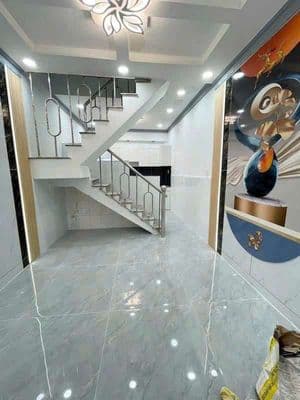 Nhà 2 tầng_sổ hồng riêng_đúc kiên cố _gần bến xe buýt hiệp thành q12