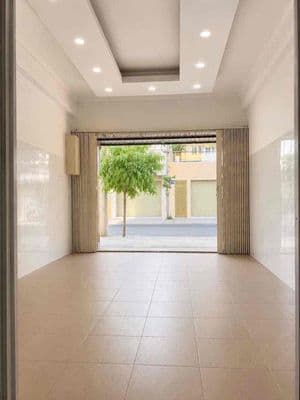 Cho Thuê Nhà 1 Trệt 3 Lầu 4x18m Mặt Tiền Kinh Doanh Lâm Văn Bền